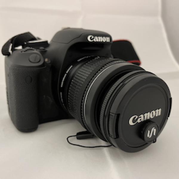 Canon Rebel T3i EOS 600D DSLR Camera with 18-55mm Lens